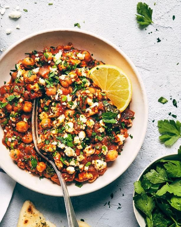 Mediterranean Chickpea Slow Cooker Casserole