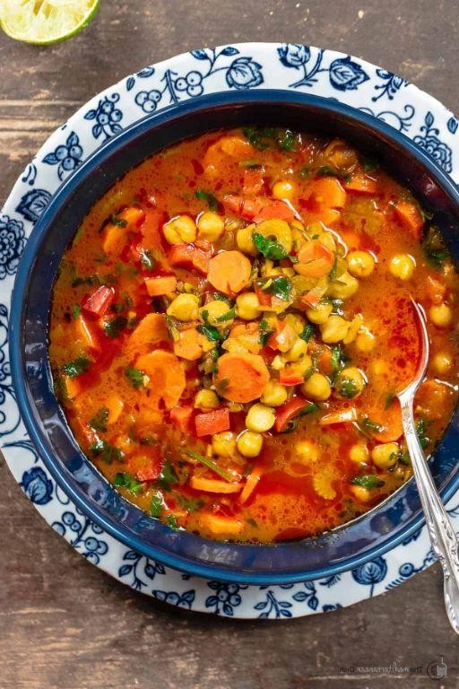 Mediterranean Chickpea and Carrot Stew