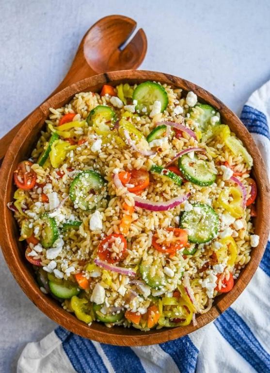 Mediterranean Orzo Salad with Cherry Tomatoes