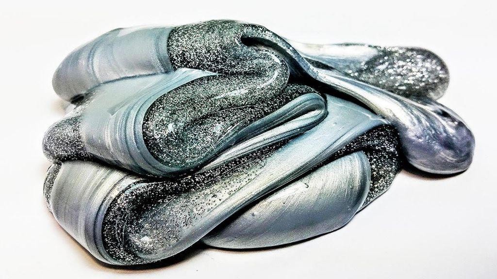 Metallic Borax Slime with Glitter