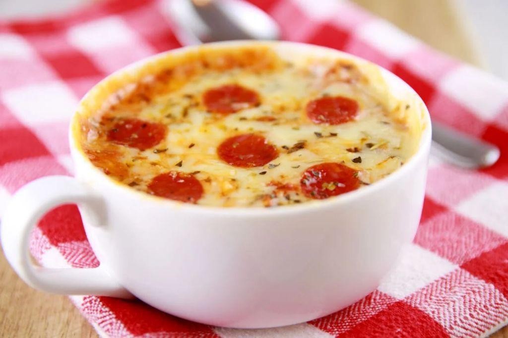 Microwave Mug Pizza