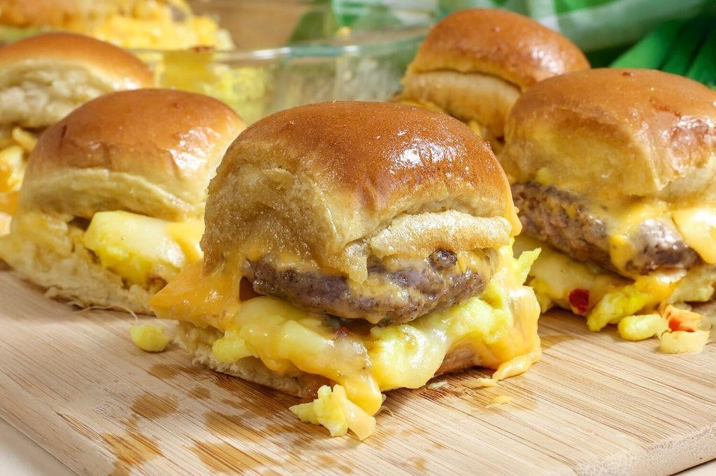 Mini Sausage and Egg Breakfast Sliders