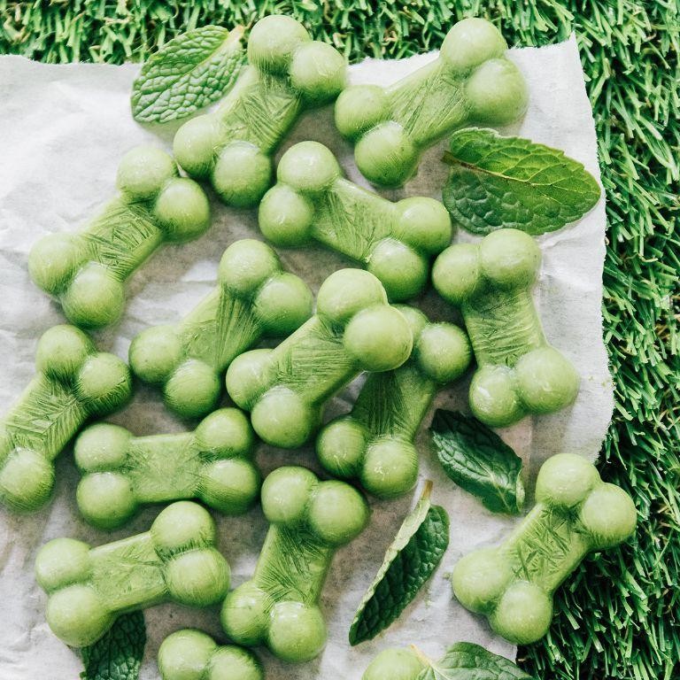 Mint and Parsley Breath Fresheners