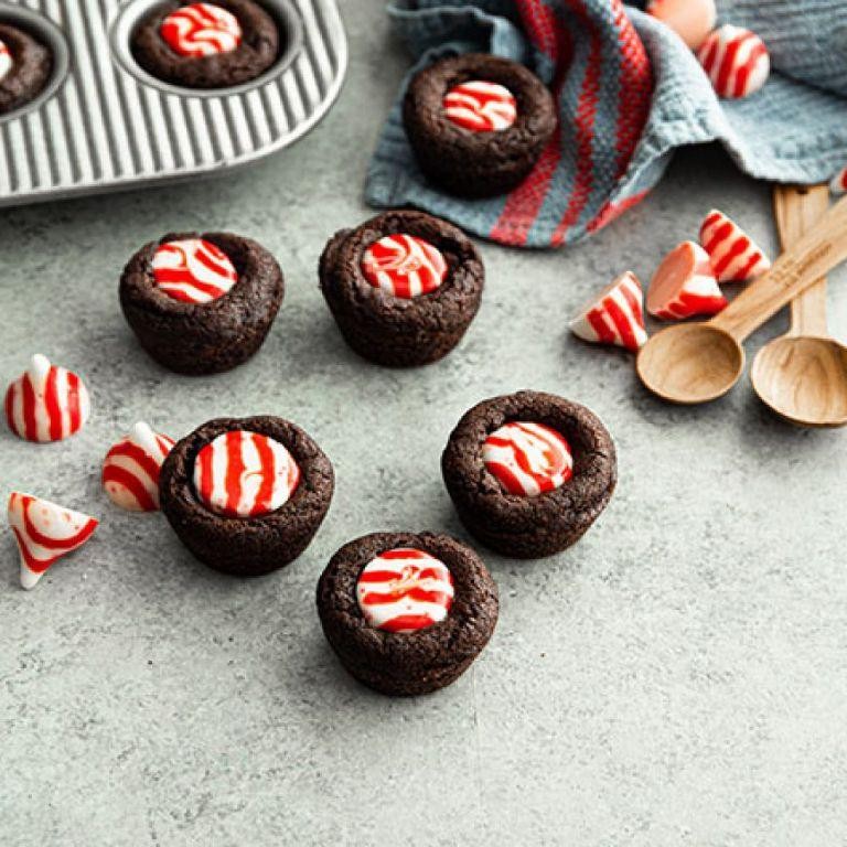 Minty Hershey Kiss Brownie Bites