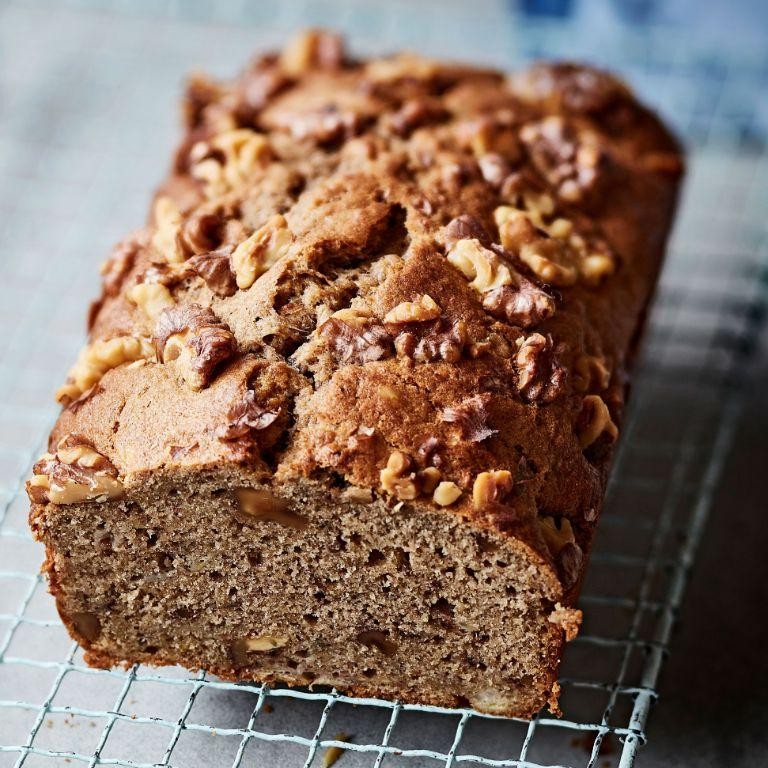 Moist Banana Walnut Cake