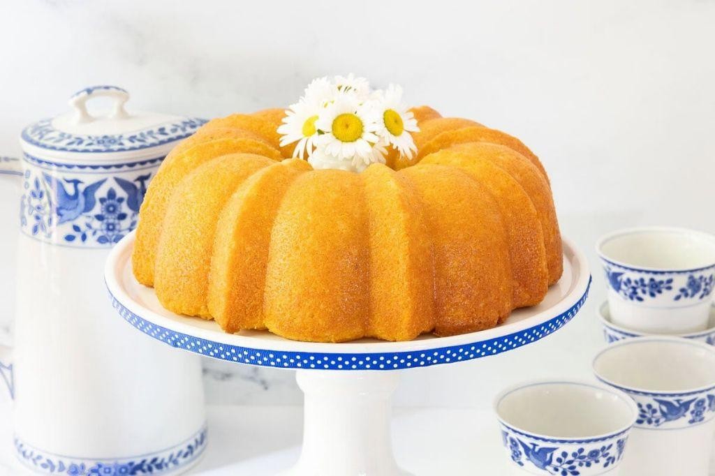 Moist Vanilla Bean Bundt Cake