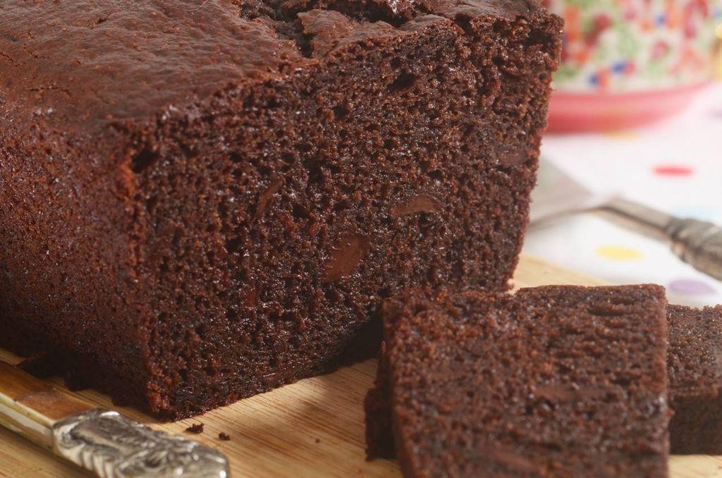 Moist Yogurt Chocolate Pound Cake