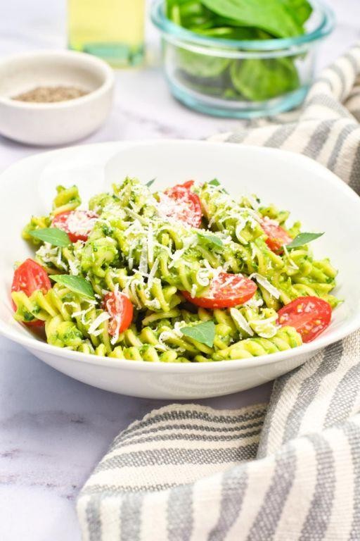 Multigrain Pasta with Avocado and Cherry Tomatoes