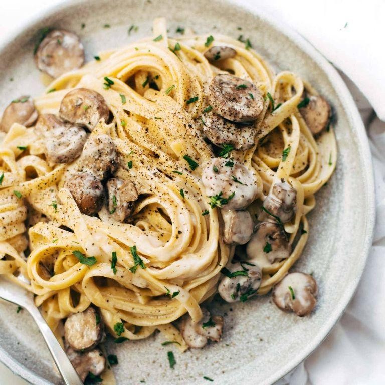 Mushroom Alfredo Linguine