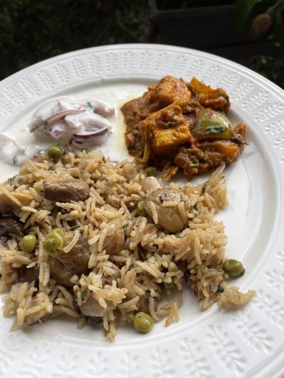 Mushroom Pulao with Green Peas