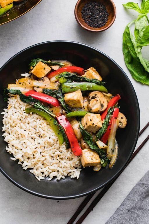Mushroom and Bell Pepper Stir Fry with Sesame Sauce