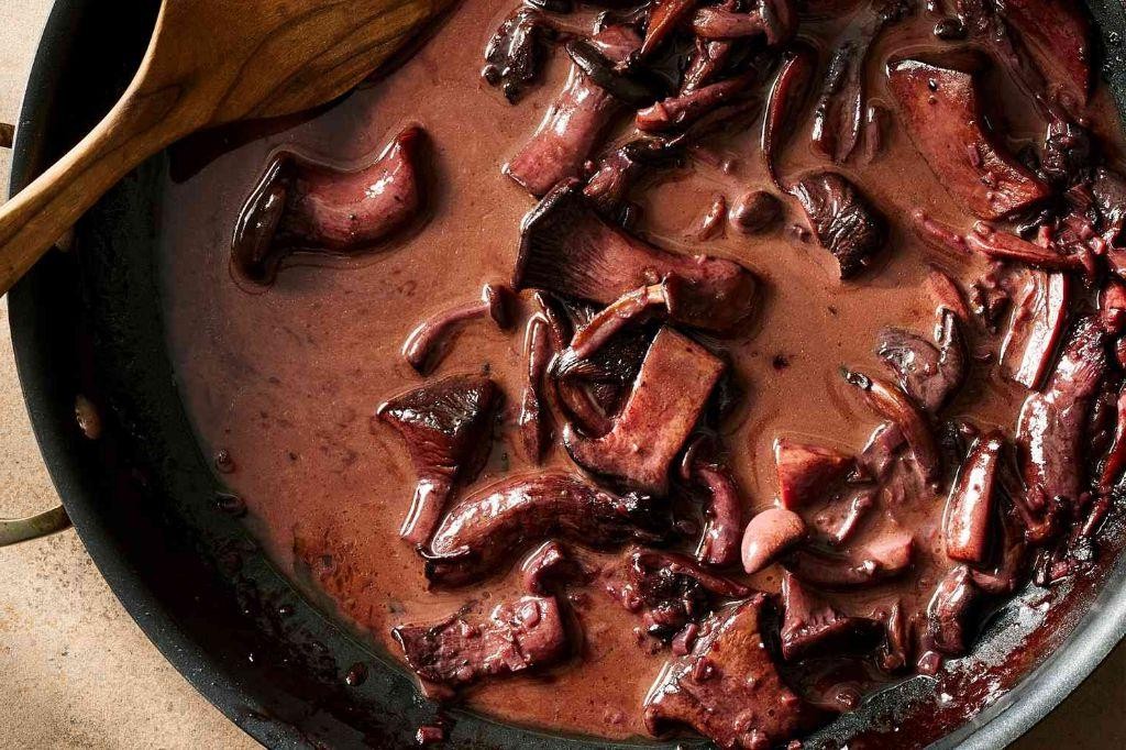 Mushroom and Red Wine Sauce