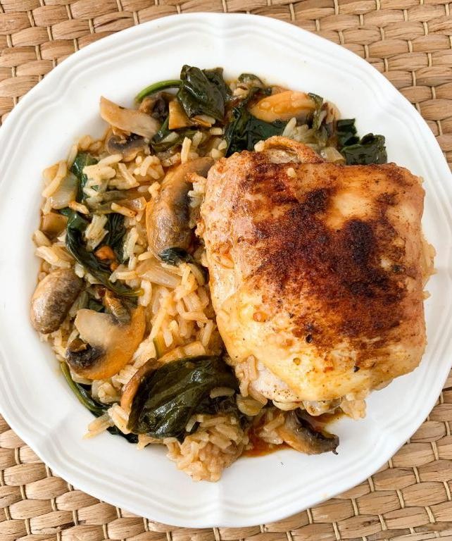 Mushroom and Spinach One Pan Chicken and Rice