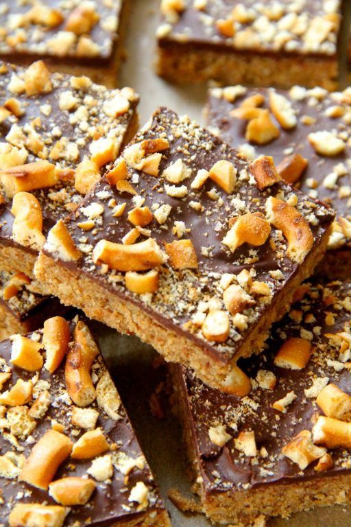 No-Bake Salted Caramel Pretzel Bars