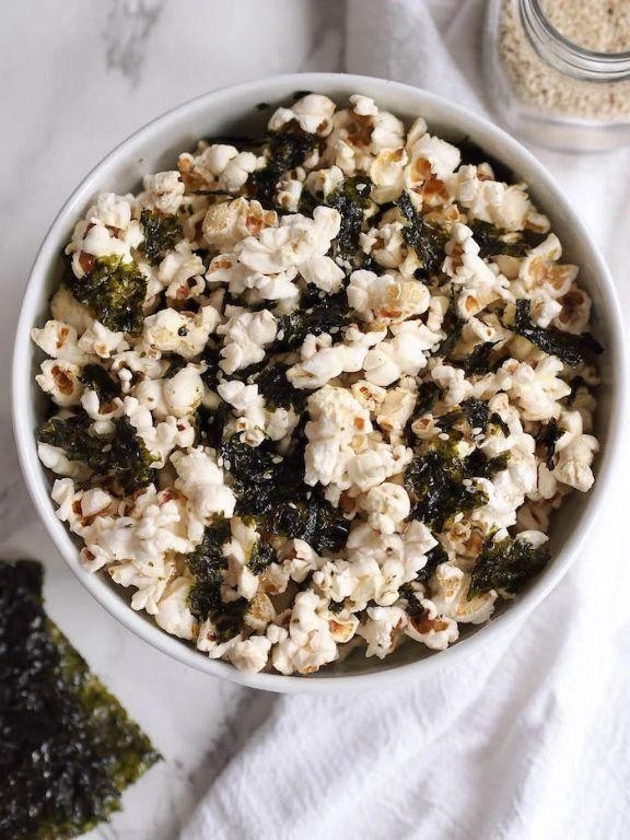 Nori-Seasoned Popcorn