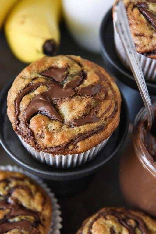 Nutella Swirled Banana Muffins