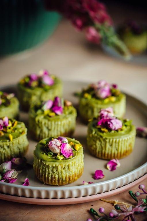 Nutty Pistachio Cheesecake Cupcakes