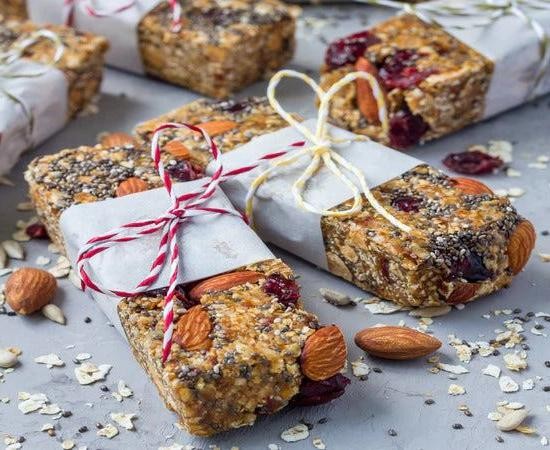 Oat Bran and Almond Energy Bars