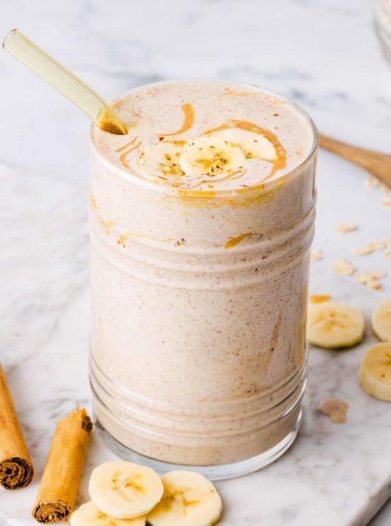 Oat Bran and Banana Smoothie