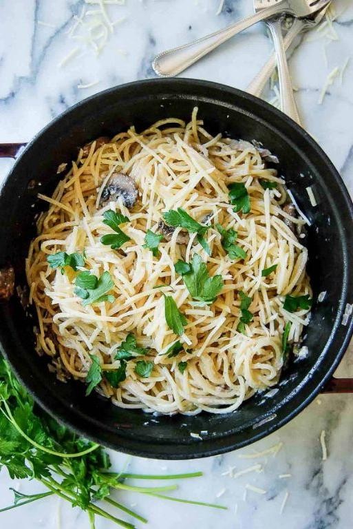 Oat Flour Pasta with Mushrooms and Truffle Oil
