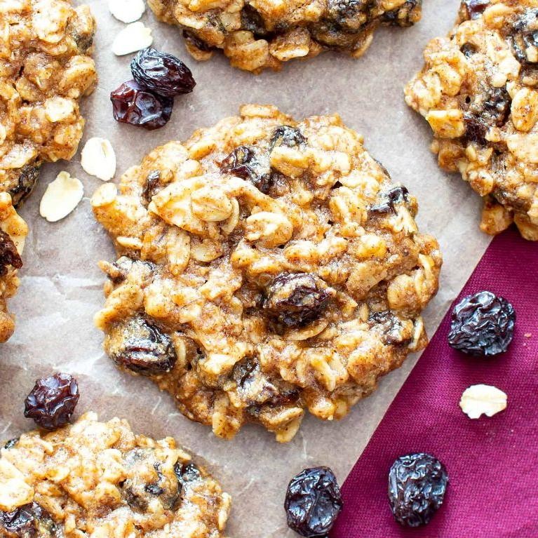 Oatmeal and Raisin Sugar-Free Cookies