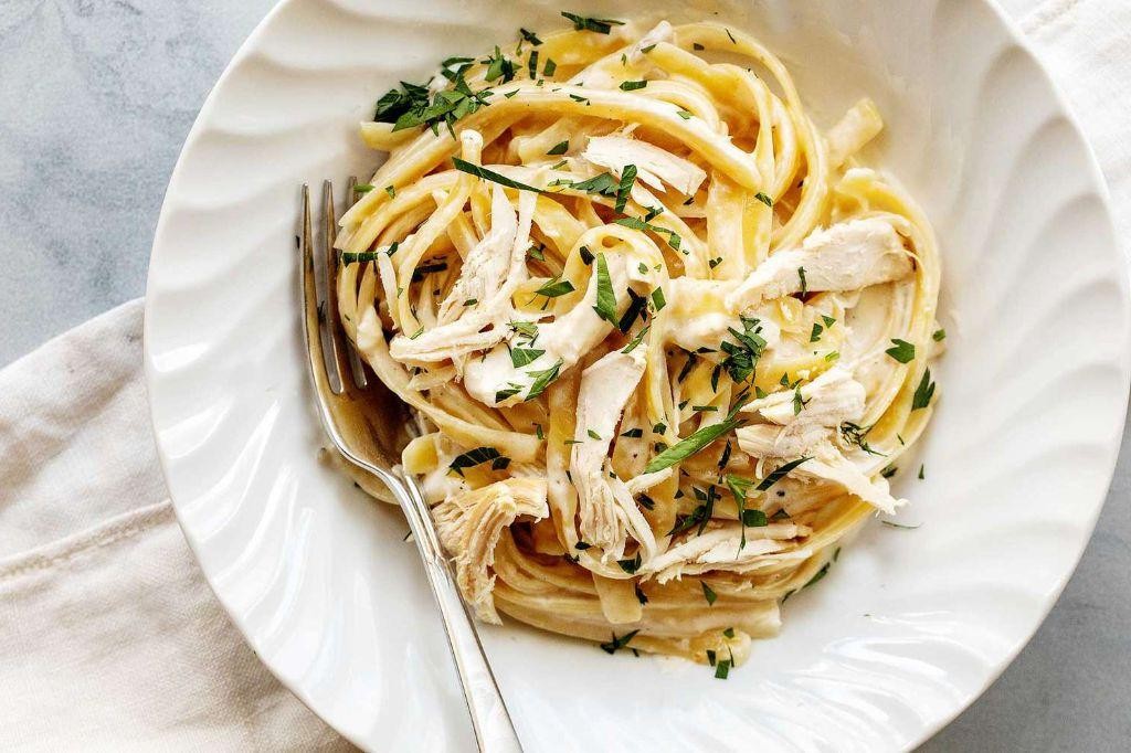 One-Pan Chicken Alfredo Pasta with Leftover Rotisserie Chicken
