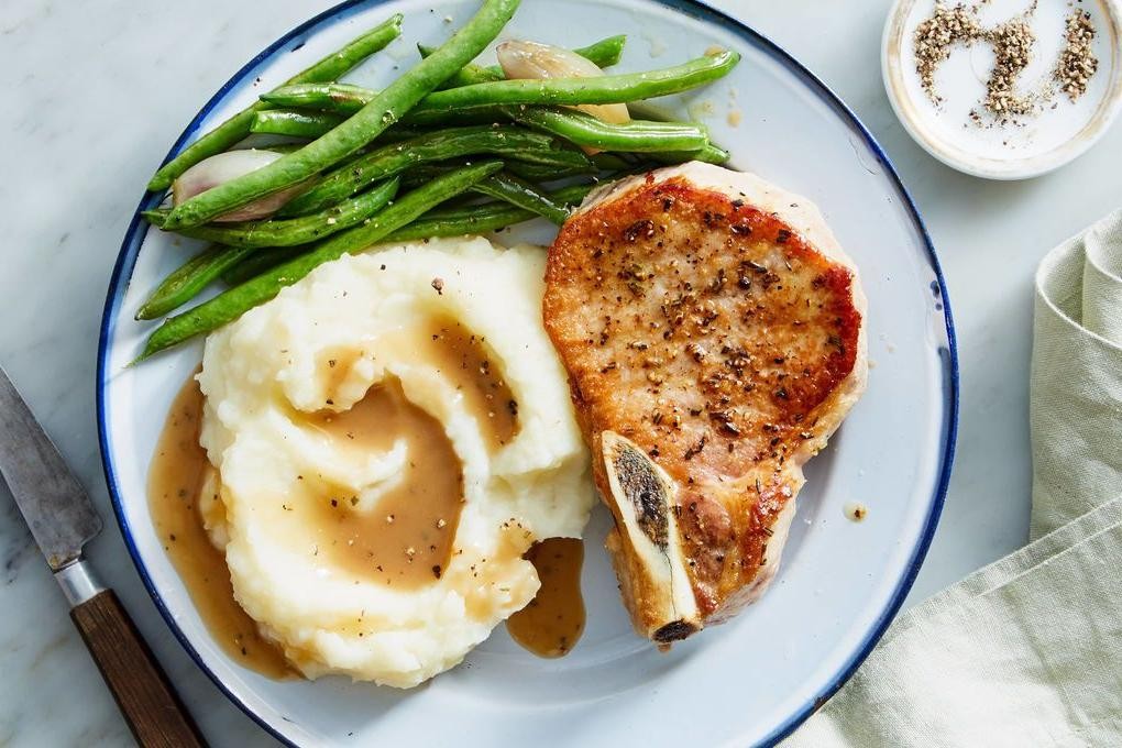 Pan Seared Pork Chops with Garlic Mashed Potatoes