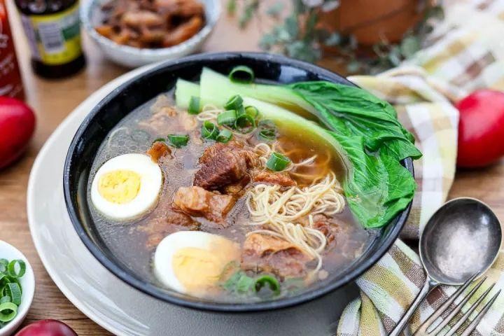 Pancit Mami with Tender Beef Strips