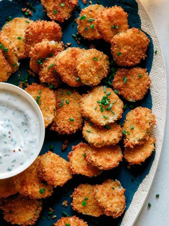 Panko-Crusted Air Fryer Pickle Rounds