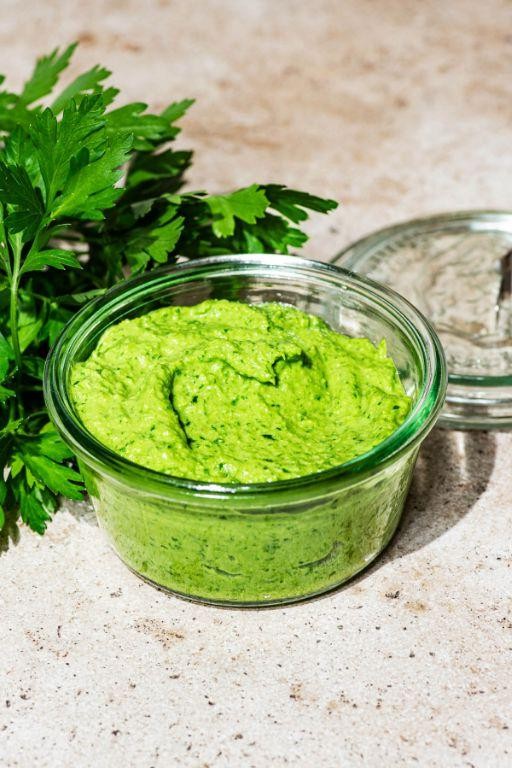 Parsley Pesto with Sunflower Seeds