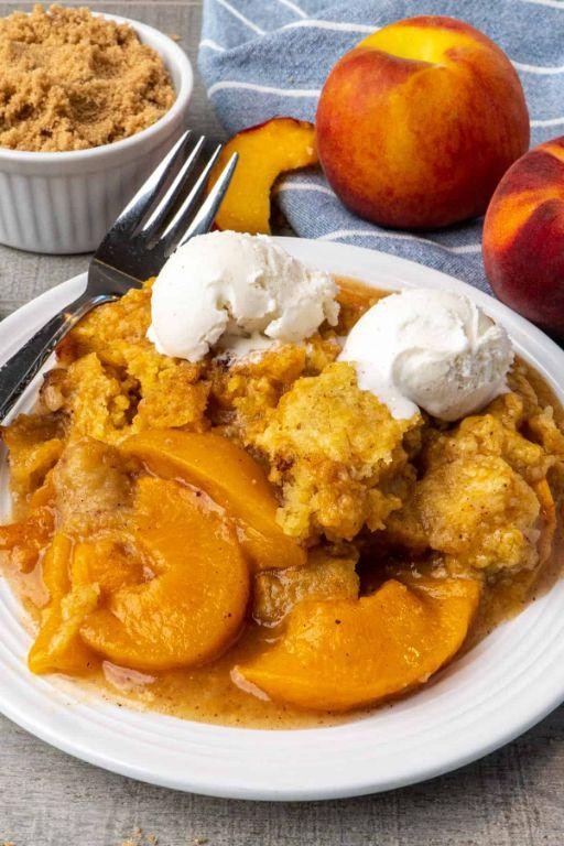 Peach Cobbler Crock Pot Cake