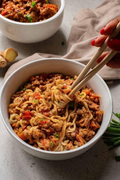 Peanut Beef Noodles in Spicy Sauce