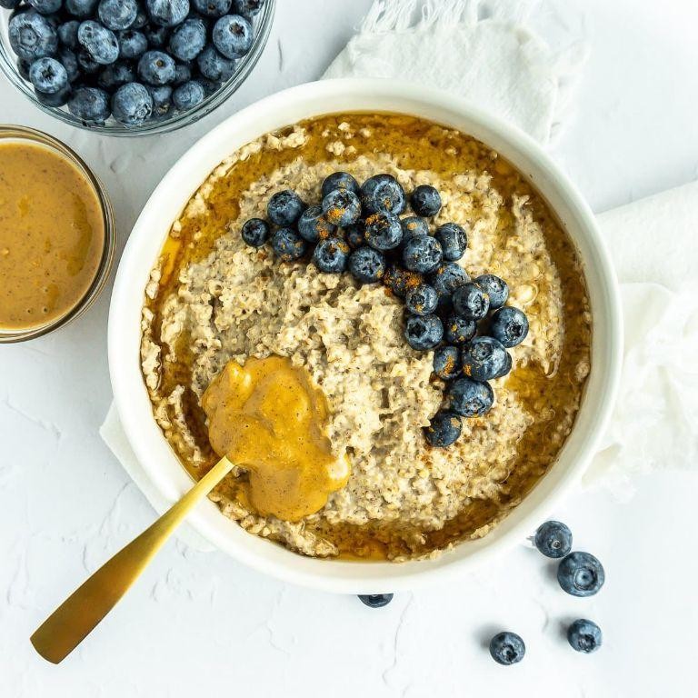 Peanut Butter Blueberry Oatmeal