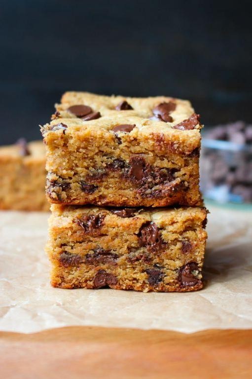 Peanut Butter Chocolate Chip Bars