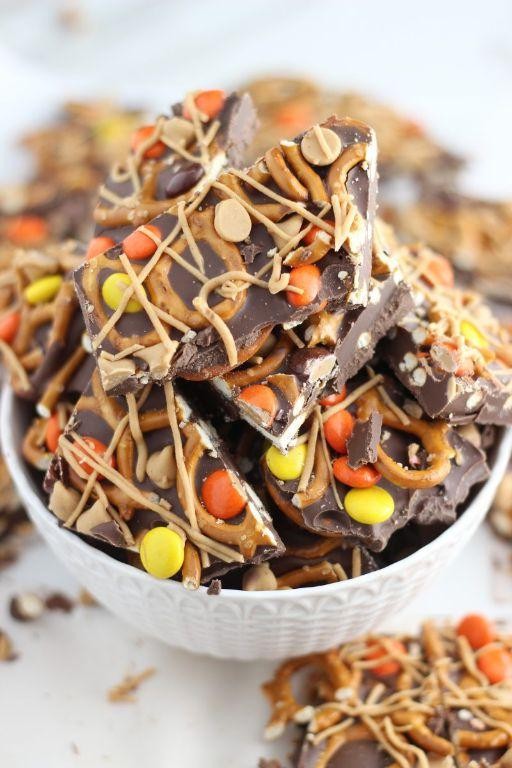 Peanut Butter Pretzel Chocolate Bark