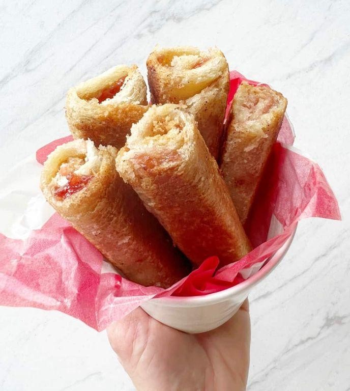 Peanut Butter and Jelly Egg Rolls