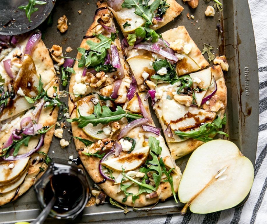 Pear and Gorgonzola Flatbread with Walnuts
