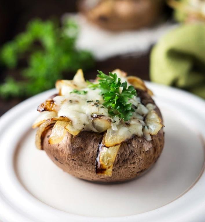 Pearl Onion and Spinach Stuffed Mushrooms