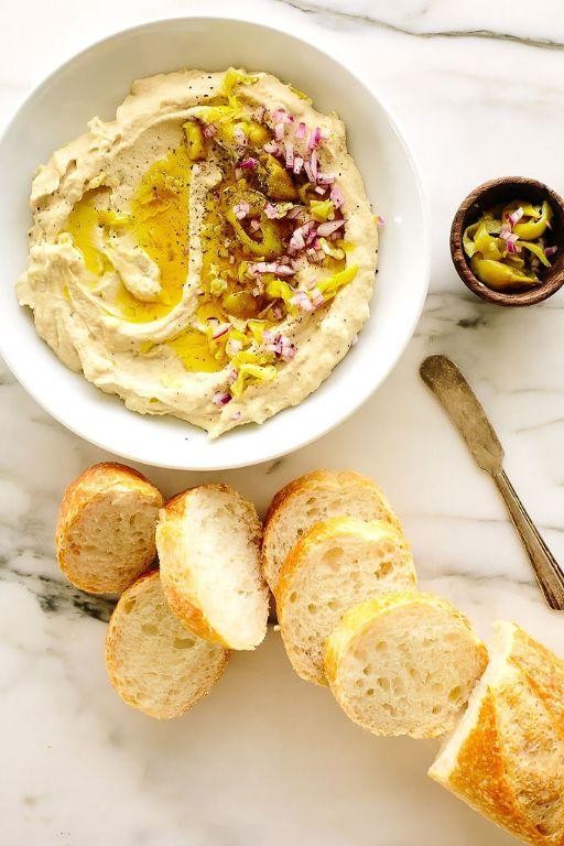 Pepperoncini Hummus Spread