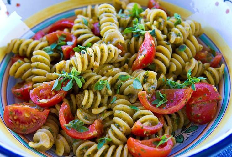 Pesto Radiatore with Cherry Tomatoes