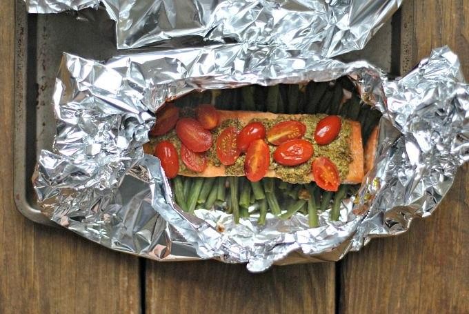 Pesto Salmon and Zucchini Foil Packets