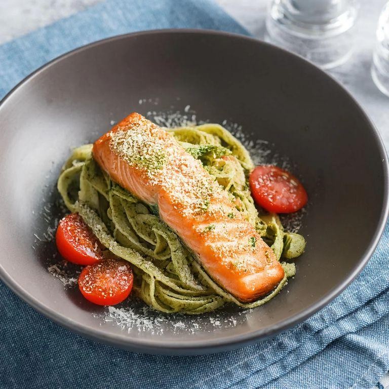 Pesto Salmon with Cherry Tomato Pasta