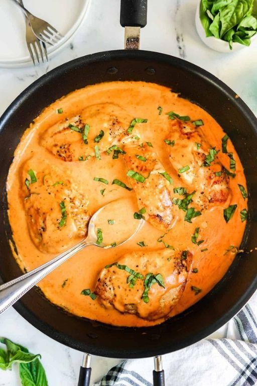 Pesto and Sun-Dried Tomato Chicken Tenderloin Casserole