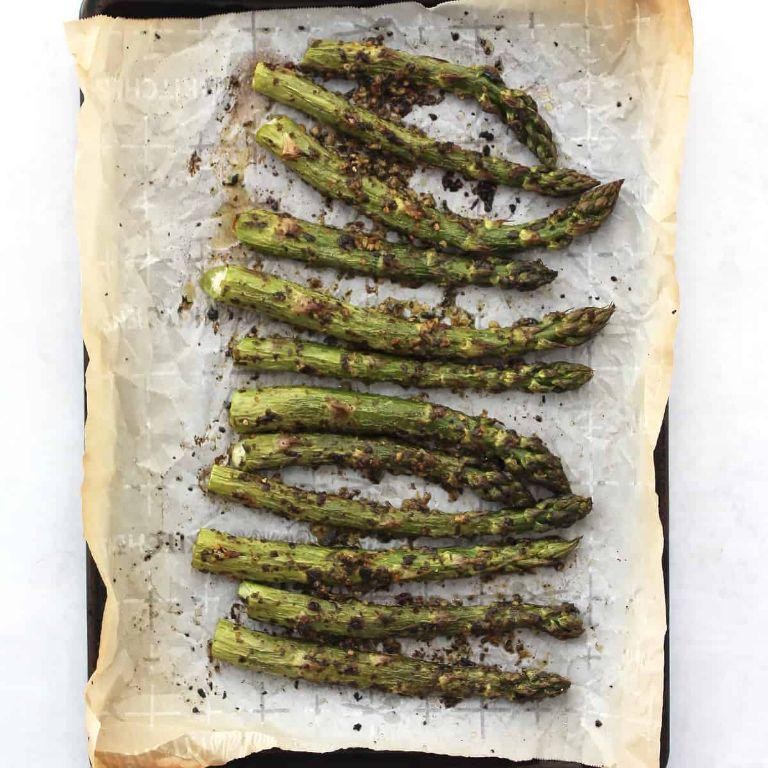 Pesto-Coated Air Fryer Asparagus Bites