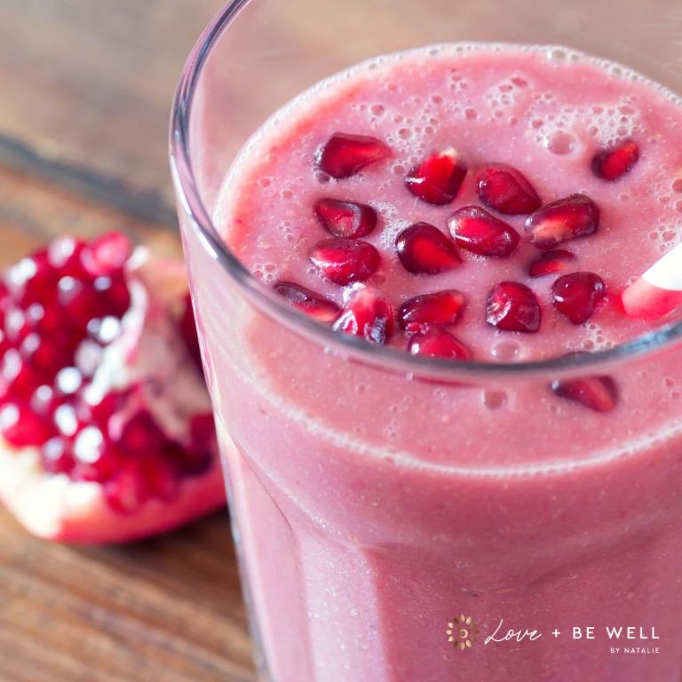 Pomegranate Berry Milk Smoothie