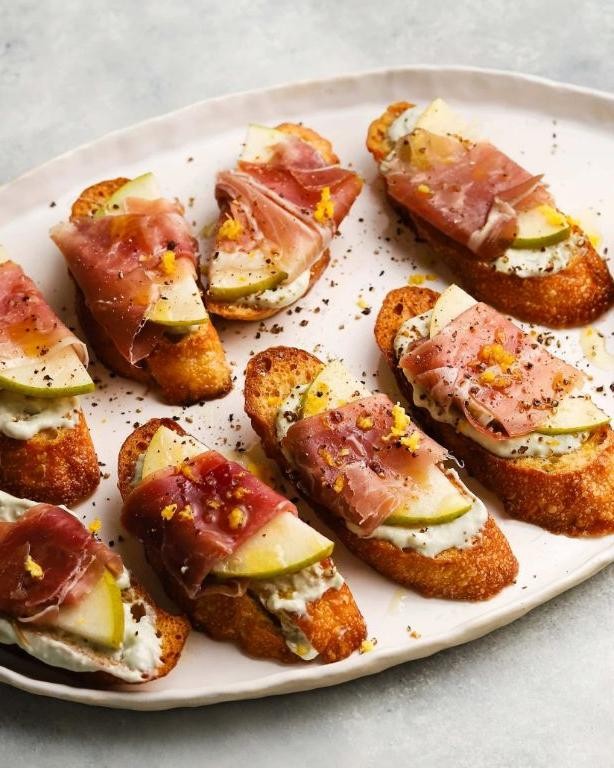 Prosciutto, Pear, and Gorgonzola Crostini