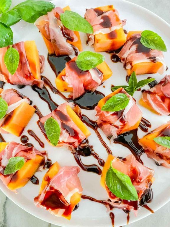 Prosciutto and Melon Salad with Balsamic Glaze