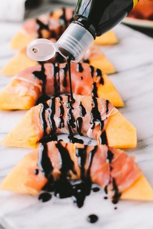 Prosciutto and Melon with Balsamic Glaze