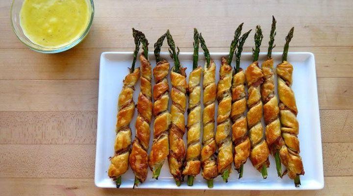 Prosciutto-Wrapped Asparagus with Lemon Aioli