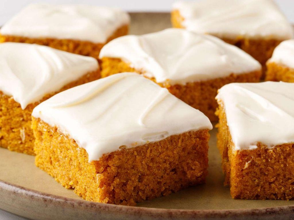 Pumpkin Spice Cake Bars